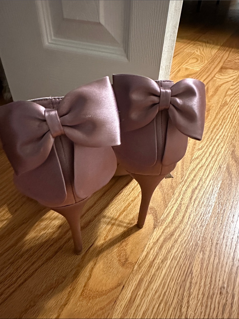 Jessica Simpson Bow Accent Purple Satin High Heel Pumps